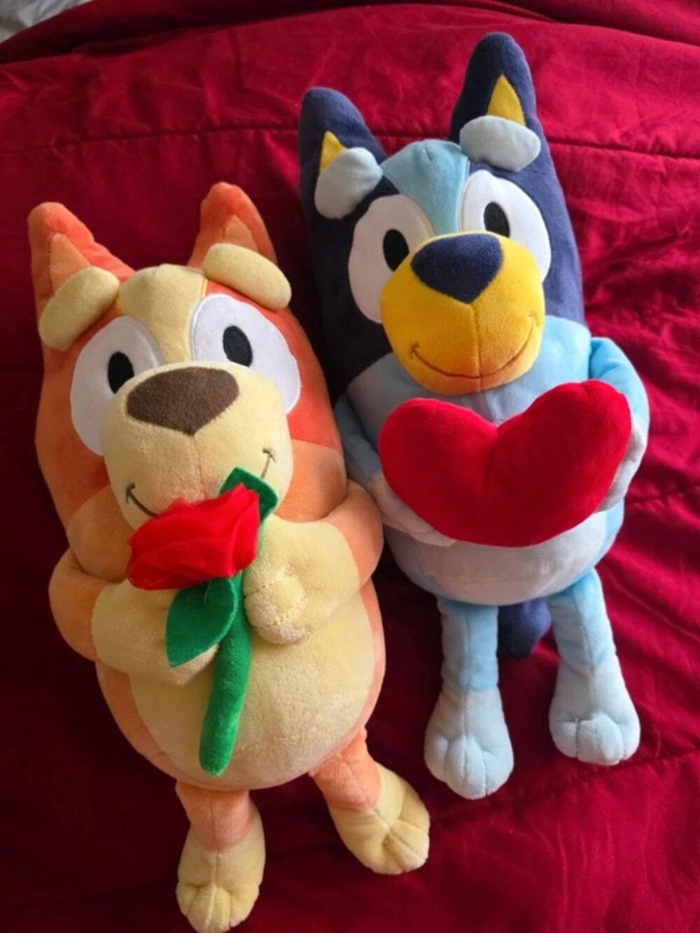 Bluey & Bingo Valentine's Day Plush Set – Holding Heart & Rose – Excellent Condi
